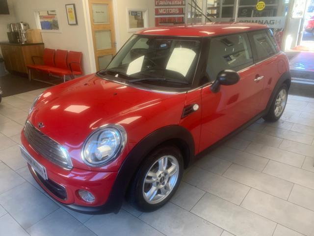 Image for 2013 Mini One 1.6 PETROL - PRESENTED IN MINT CONDITION spare key, full service history, serviced with new discs and pads, dab