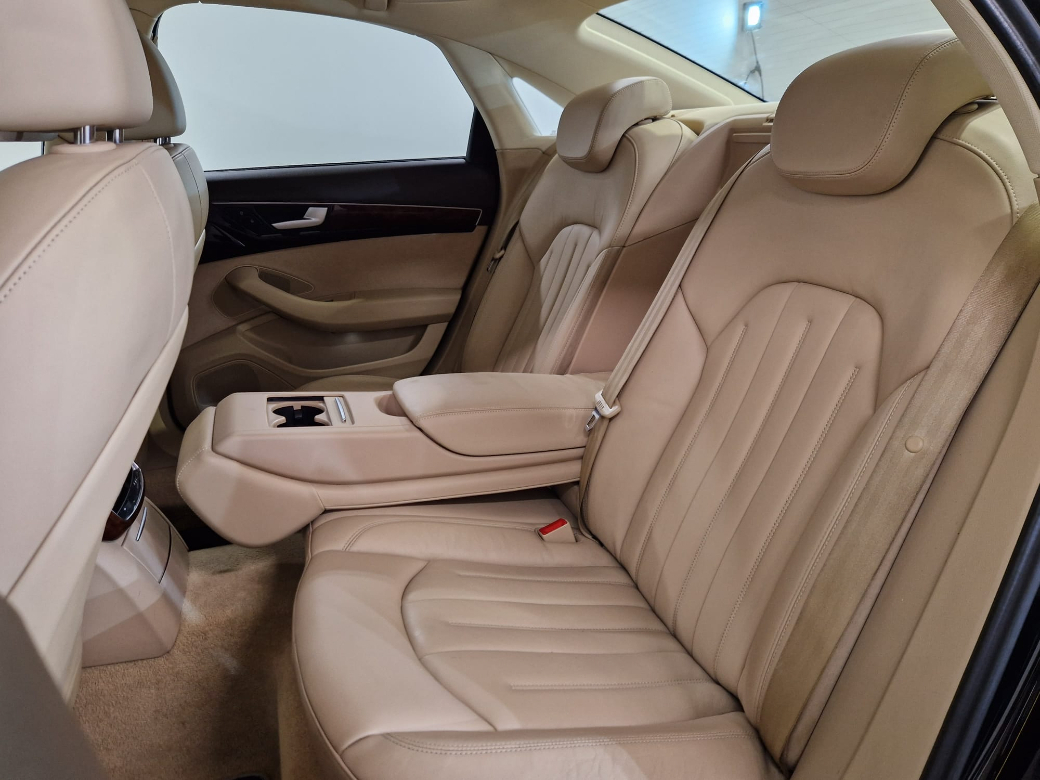 2011 Audi A8
