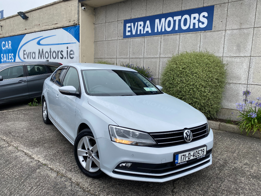 Image for 2017 Volkswagen Jetta 2.0 TDI DSG COMFORTLINE 110BHP 4DR **AUTOMATIC** REVERSE CAMERA** TOUCH SCREEN** BLUETOOTH** MEDIA PLAY** TIP-TRONIC** AIR CON**