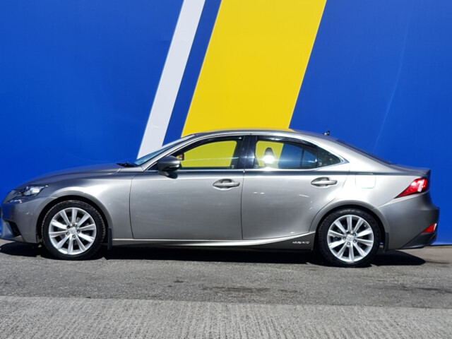 Image for 2015 Lexus IS 300h 2.5 CVT EXECUTIVE EDITION HYBRID AUTOMATIC 225BHP // FULL SERVICE HISTORY // CREAM LEATHER // HEATED SEATS // FINANCE THIS CAR FROM ONLY €78 PER WEEK