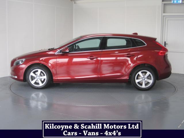 Image for 2015 Volvo V40 D2 SE *Leather Interior + Bluetooth + Reverse Camera*