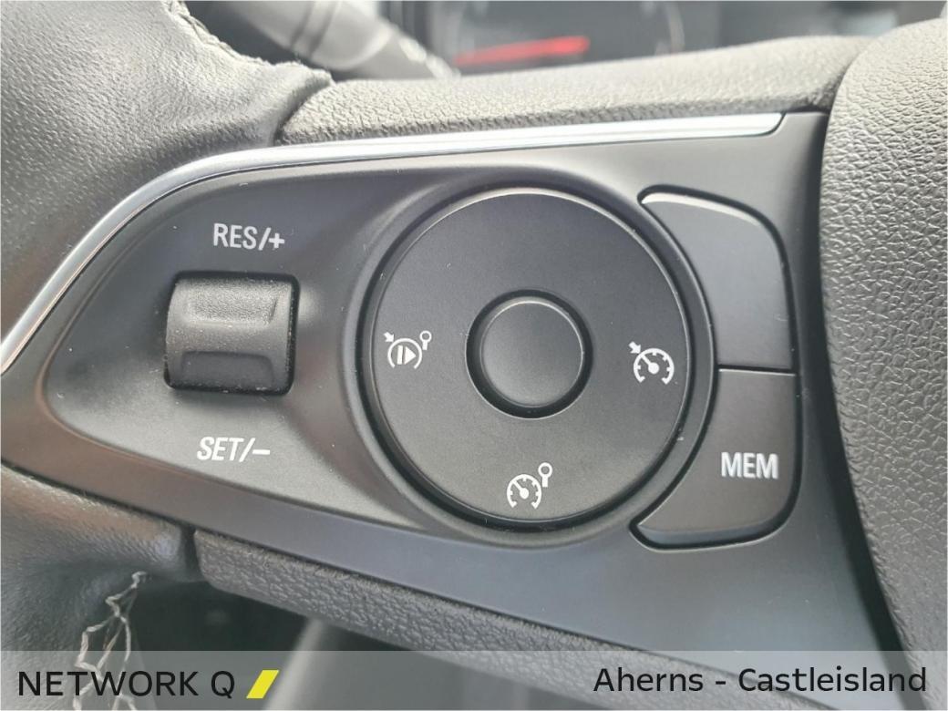 2021 Opel Crossland X