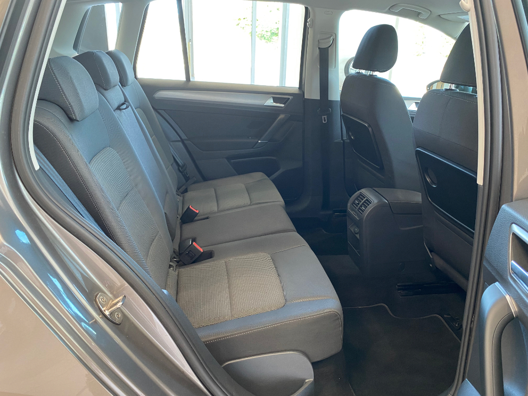 2015 Volkswagen Golf SV