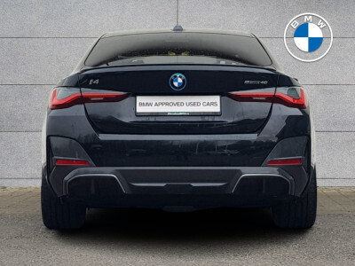 2022 BMW i4