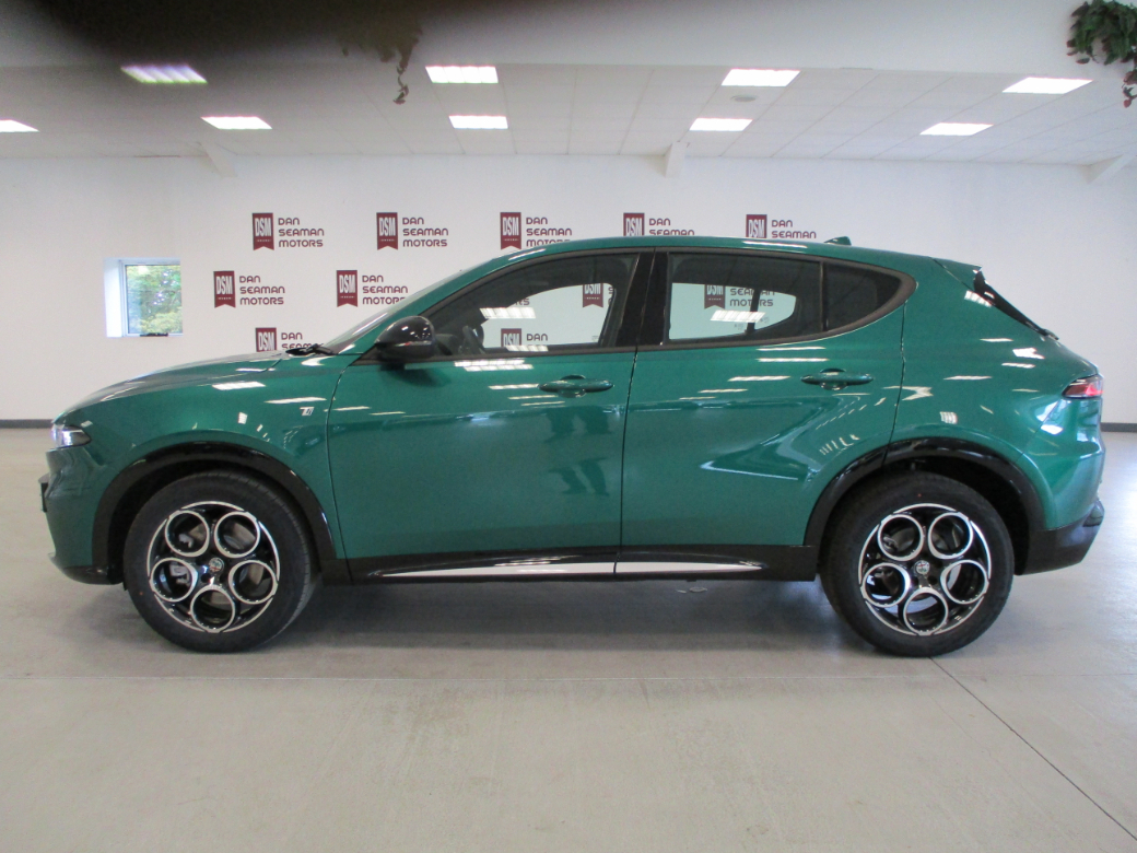 Image for 2023 Alfa Romeo Tonale 1.5 MHEV HYBRID Ti 160 BHP AUTO-CAMERA-SAT NAV-APPLE/ANDROI CAR PLAY
