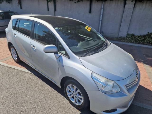 Image for 2011 Toyota Verso 1.8 LUNA * AUTOMATIC * 7 SEATS * PAN ROOF * 