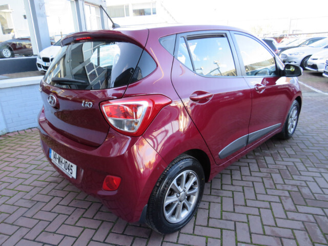 Image for 2014 Hyundai i10 Deluxe 4DR // IMMACULATE CONDITION INSIDE AND OUT // ALLOYS // AIR-CON // CENTRAL LOCKING // BLUETOOTH // MFSW // NAAS ROAD AUTOS EST 1991 // CALL 01 4564074 // SIMI DEALER 2022 