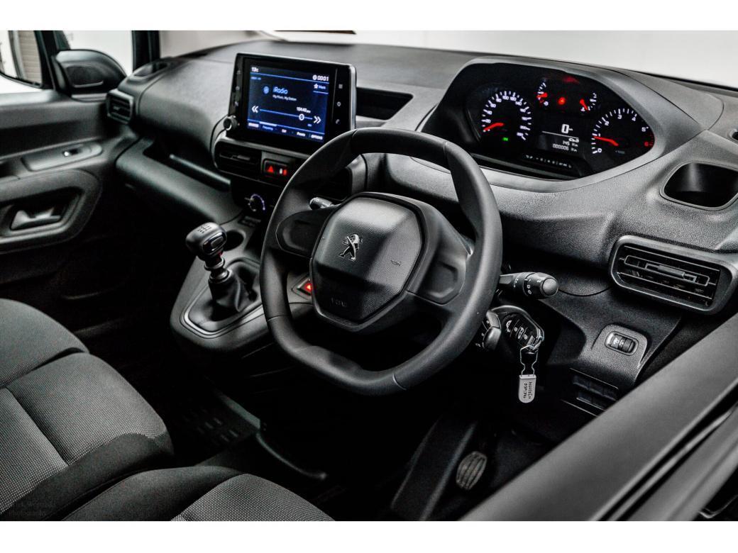 2023 Peugeot Partner
