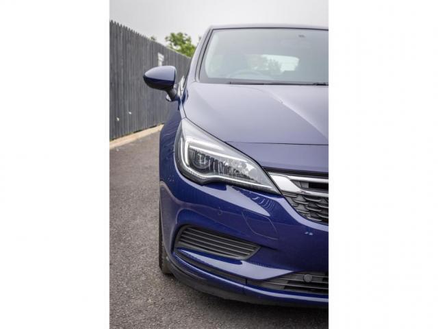 Image for 2017 Vauxhall Astra Tech Line 1.6CDTi 110PS S/S ecoFLEX
