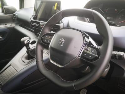 2023 Peugeot Rifter