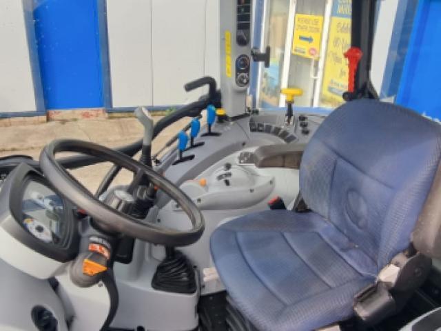 Image for 2021 New Holland T5.105 