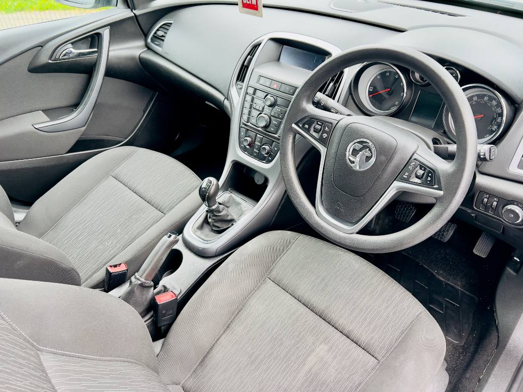 2015 Vauxhall Astra