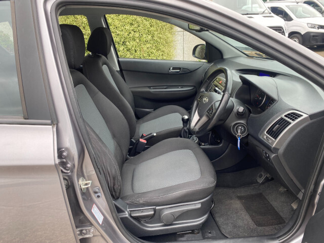 Image for 2014 Hyundai i20 1.2 PETROL PREMIUM 5DR **BLUETOOTH** AIR CON** ALLOY WHEELS** REVERSE CAMERA**