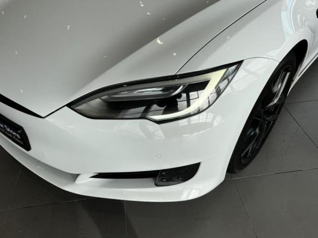 Image for 2017 Tesla Model S E75D 5DR AUTO WITH BLACK PACK & UPGRADED ALLOYS**LARGE SCREEN DISPLAY**HD REAR CAMERA**FRONT/REAR PARKING SENSORS**SAT NAV**AUTOPILOT**DUAL CLIMATE**HEATED SEATS**LEATHER INT**FINANCE AVAILABLE