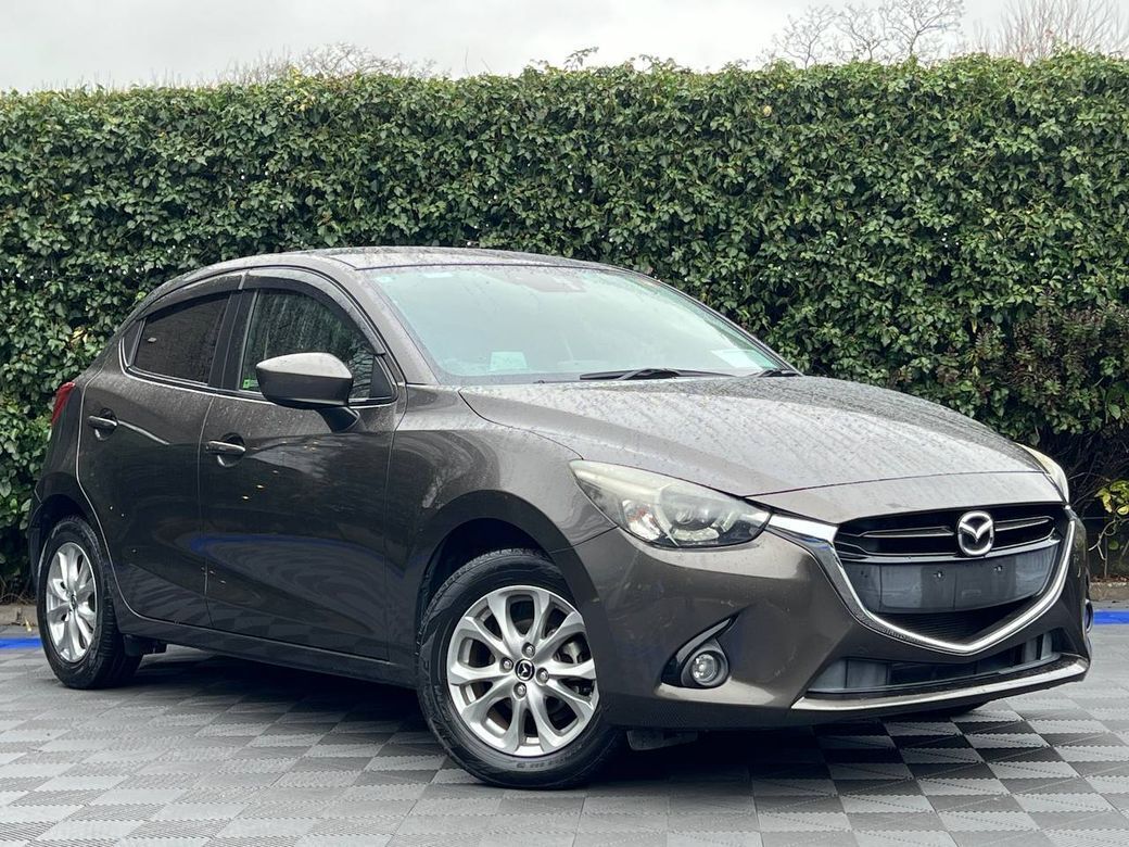 2016 Mazda Demio