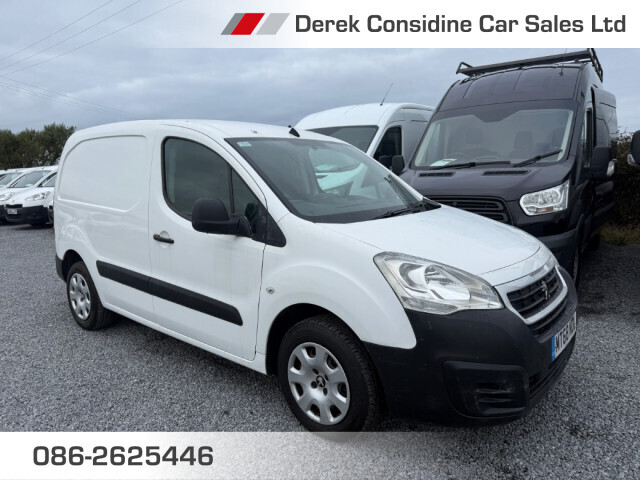 vehicle for sale from Derek Considine Car Sales Ltd