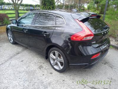 V40