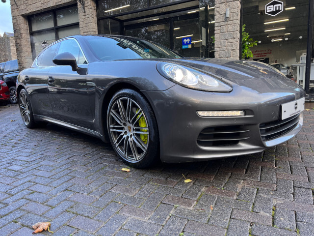 Image for 2016 Porsche Panamera 3.0 V6 S E-HYBRID 414 BHP AUTO. SUNROOF. BOSE. MEGA SPEC. FSH. FINANCE ARRANGED. WWW. SARSFIELDMOTORS. IE