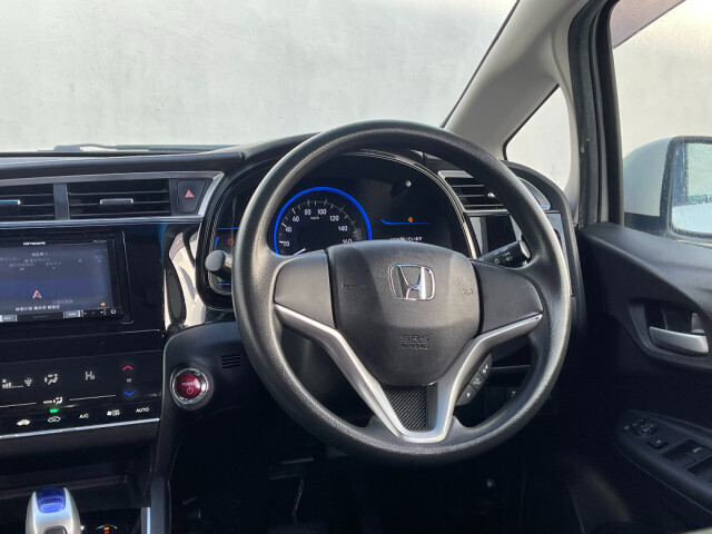 Image for 2017 Honda Shuttle 1.5 HYBRID AUTOMATIC MODEL // NEW NCT TILL 02/25 // REVERSE CAMERA // REAR PRIVACY GLASS // FINANCE THIS CAR FOR ONLY €53 PER WEEK