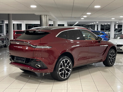 2021 Aston Martin DBX