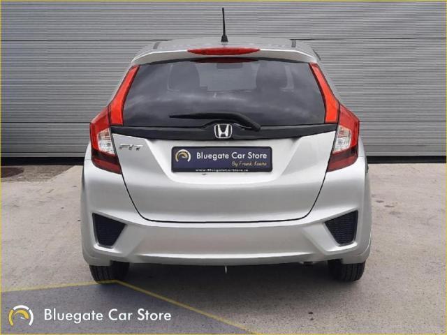 Image for 2017 Honda Jazz Fit V-TEC SE 5DR AUTO 1.3 Automatic*Climate Control**Phone Connectivity**Touch Screen Media**Full Electrics**Lane Assist**Isofix**History Checked**Finance Arranged**
