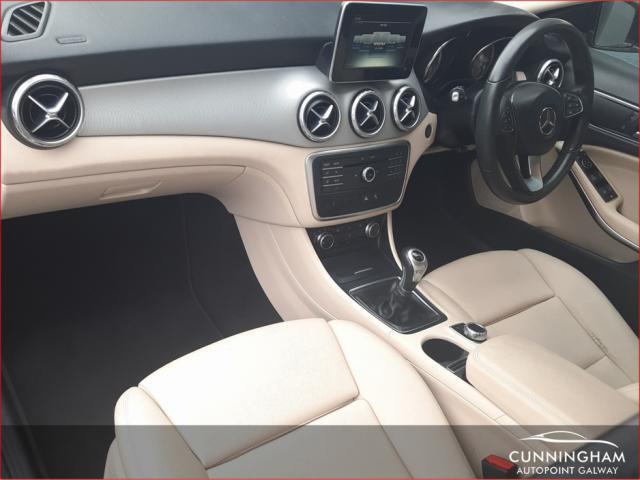 Image for 2016 Mercedes-Benz GLA Class GLA200d URBAN **BEIGE LEATHER**
