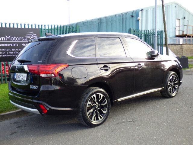 Image for 2016 Mitsubishi Outlander 2.0 GX3H PLUS PHEV 200BHP AUTO 4WD // EXCELLENT CONDITION // LOW MILEAGE // FANTASTIC SPECIFICATION // 02/24 NCT // 